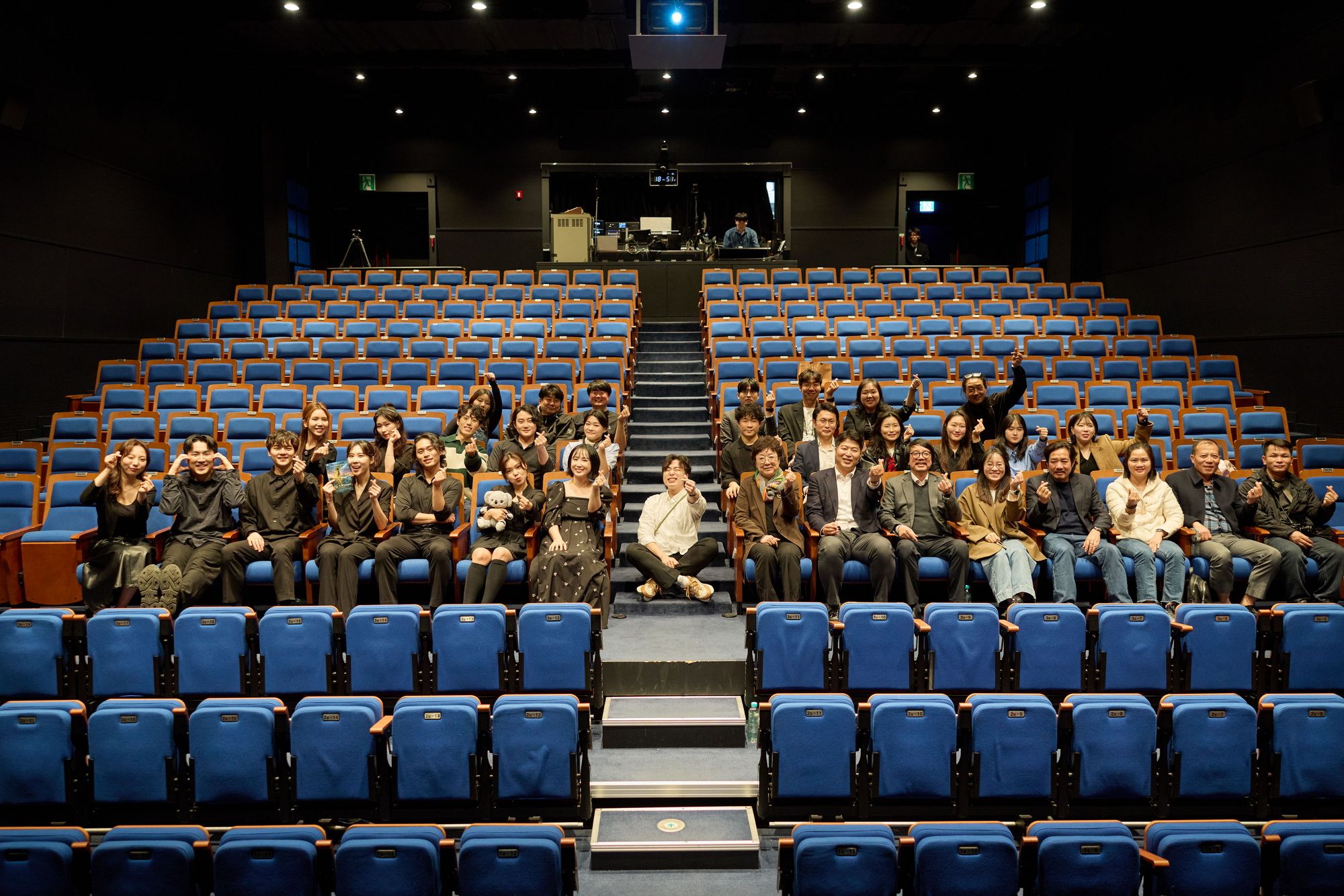 Diễn đọc Giấc mơ của em tại Hàn Quốc  5.jpg